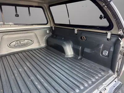 Ford Ranger Limited 3.0 TDCi 4x4 — Pick-up robuste, 4x4 intégral et capacité de charge exceptionnelle — Miniatur 21