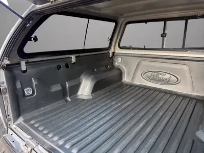 Ford Ranger Limited 3.0 TDCi 4x4 — Pick-up robuste, 4x4 intégral et capacité de charge exceptionnelle — Miniatur 20
