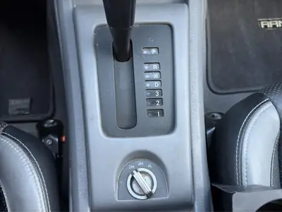 Ford Ranger Limited 3.0 TDCi 4x4 — Pick-up robuste, 4x4 intégral et capacité de charge exceptionnelle — Miniatur 26