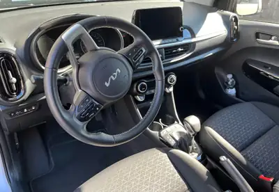Kia Picanto 1.2 CVVT Style AMT — Citycar fiable, très peu kilométré, état impeccable — interni