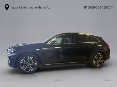 Mercedes-Benz GLC 300 4Matic — SUV électrique performant, 20 km seulement — vista posteriore