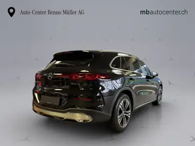 Mercedes-Benz GLC 300 4Matic — SUV électrique performant, 20 km seulement — dettaglio