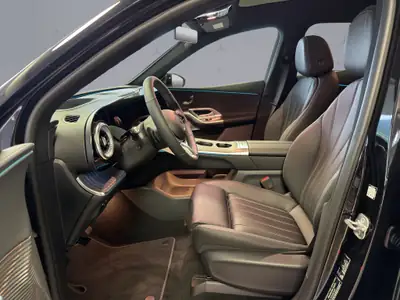 Mercedes-Benz GLC 300 4Matic — SUV électrique performant, 20 km seulement — Miniatura 10