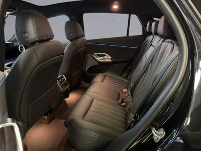 Mercedes-Benz GLC 300 4Matic — SUV électrique performant, 20 km seulement — Miniatura 11