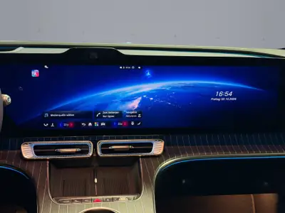 Mercedes-Benz GLC 300 4Matic — SUV électrique performant, 20 km seulement — Miniatura 15