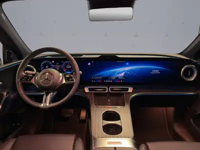 Mercedes-Benz GLC 300 4Matic — SUV électrique performant, 20 km seulement — Miniatura 14