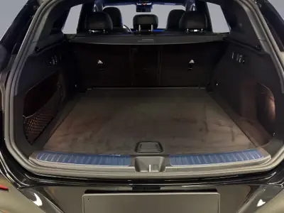 Mercedes-Benz GLC 300 4Matic — SUV électrique performant, 20 km seulement — Miniatura 19