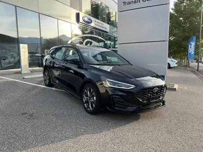 Ford Focus 1.0 MHEV ST-Line — Break hybride léger, transmission automatique, 155 ch — vue extérieure