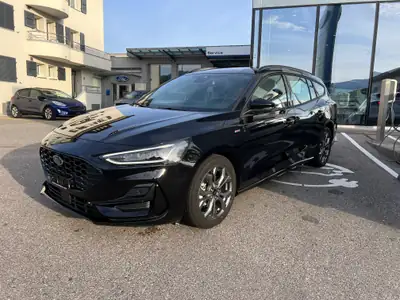Ford Focus 1.0 MHEV ST-Line — Break hybride léger, transmission automatique, 155 ch — intérieur