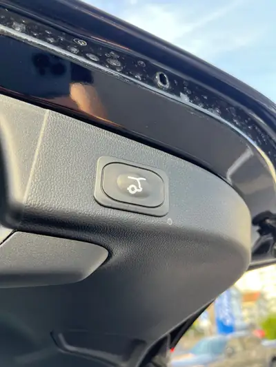 Ford Focus 1.0 MHEV ST-Line — Break hybride léger, transmission automatique, 155 ch — Miniature 12