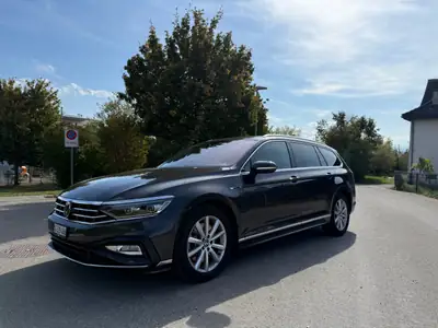 VW Passat 2.0 TSI Elegance — Break performant, 70'000 km seulement — Außenansicht