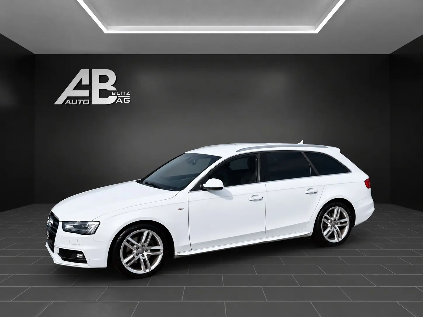 Audi A4 2013 occasion Hunzenschwil — 2