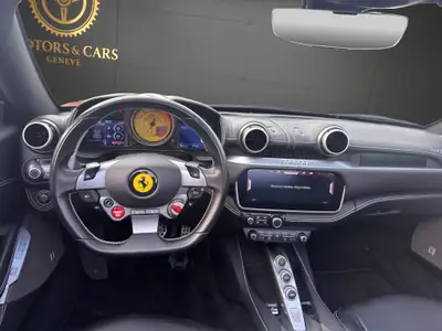 Ferrari Portofino 3.9 V8 T — Cabriolet sportif 600 ch, état impeccable — Miniatura 19