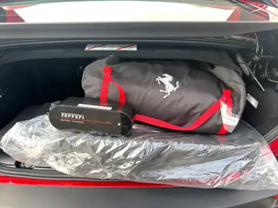 Ferrari Portofino 3.9 V8 T — Cabriolet sportif 600 ch, état impeccable — Miniatura 26