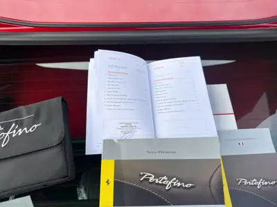 Ferrari Portofino 3.9 V8 T — Cabriolet sportif 600 ch, état impeccable — Miniatura 31