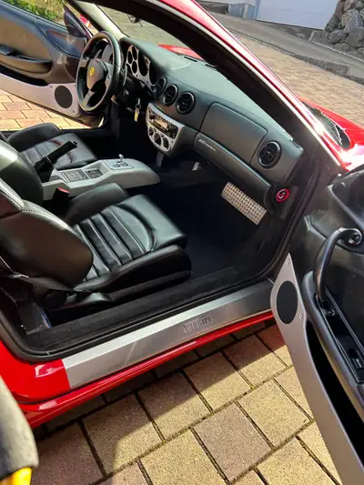 Ferrari F360 Modena Berlinetta F1 — L'icône italienne des années 2000, impeccablement entretenue — Miniatura 8