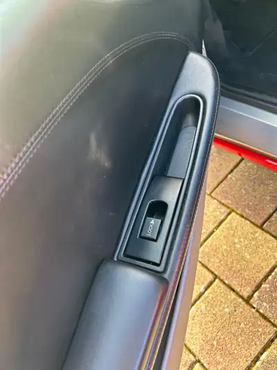 Ferrari F360 Modena Berlinetta F1 — L'icône italienne des années 2000, impeccablement entretenue — Miniatura 12