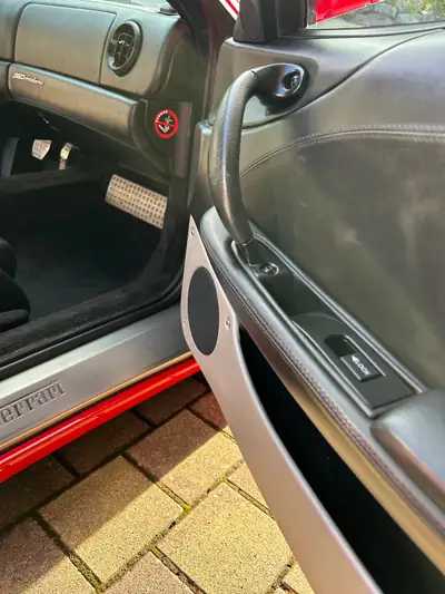 Ferrari F360 Modena Berlinetta F1 — L'icône italienne des années 2000, impeccablement entretenue — Miniatura 13