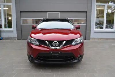Nissan Qashqai 1.2 DIG-T — Toit panoramique, navigation intégrée, 39 500 km seulement — fianco
