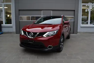 Nissan Qashqai 1.2 DIG-T — Toit panoramique, navigation intégrée, 39 500 km seulement — vista esterna
