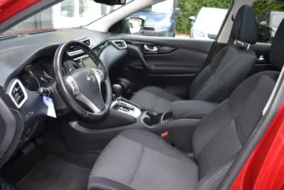 Nissan Qashqai 1.2 DIG-T — Toit panoramique, navigation intégrée, 39 500 km seulement — Miniatura 8