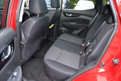 Nissan Qashqai 1.2 DIG-T — Toit panoramique, navigation intégrée, 39 500 km seulement — Miniatura 9