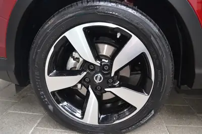 Nissan Qashqai 1.2 DIG-T — Toit panoramique, navigation intégrée, 39 500 km seulement — Miniatura 13