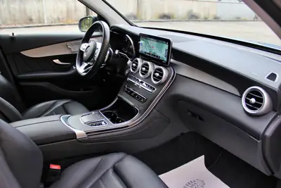 Mercedes-Benz GLC 400 d — SUV premium diesel 330 ch, fraîchement révisé — Miniatura 13