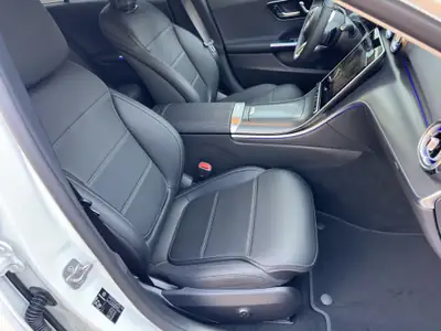 Mercedes-Benz Classe C Break 220 d — Diesel hybride mild, traction intégrale et prestige suisse — Miniatura 17