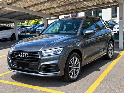 Audi Q5 2.0 50 TFSI e S Line — SUV hybride rechargeable performant et écologique — vista esterna
