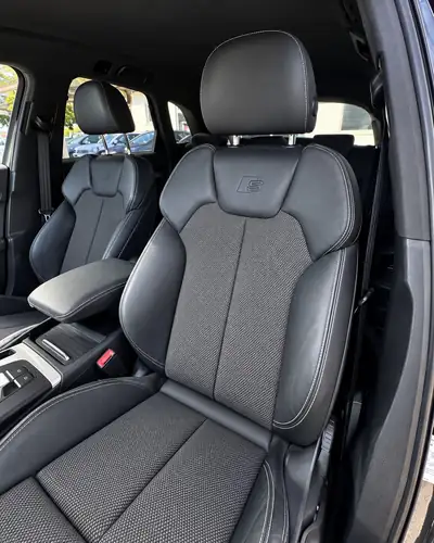 Audi Q5 2.0 50 TFSI e S Line — SUV hybride rechargeable performant et écologique — dettaglio