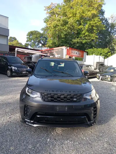 Land Rover Discovery 3.0D I6 250 SE — SUV premium 7 places, moteur 6-cylindres puissant — côté