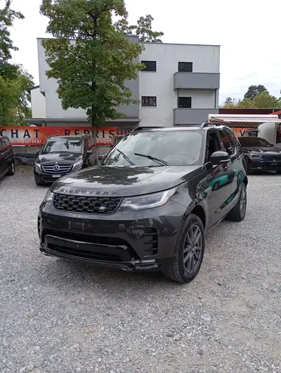 Land Rover Discovery 3.0D I6 250 SE — SUV premium 7 places, moteur 6-cylindres puissant — Miniature 11