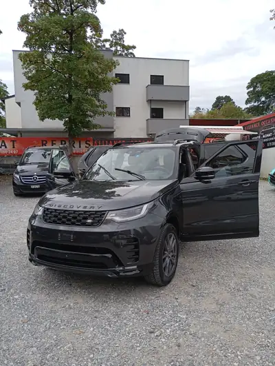 Land Rover Discovery 3.0D I6 250 SE — SUV premium 7 places, moteur 6-cylindres puissant — Miniature 24
