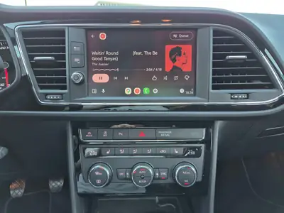 SEAT Leon 1.5 TSI — Break dynamique, première main, 45'400 km seulement — Thumbnail 13