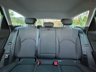 SEAT Leon 1.5 TSI — Break dynamique, première main, 45'400 km seulement — Thumbnail 17