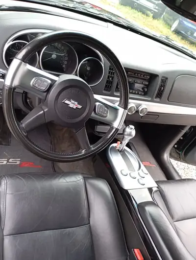 Chevrolet SSR 2004 — Le pickup coupé américain, rare et charismatique — Miniature 13