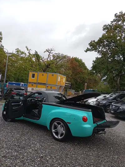 Chevrolet SSR 2004 — Le pickup coupé américain, rare et charismatique — Miniature 18