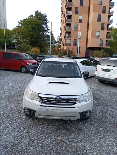 Subaru Forester 2.0D X Swiss — SUV robuste diesel, 229 000 km, sans sinistre — côté