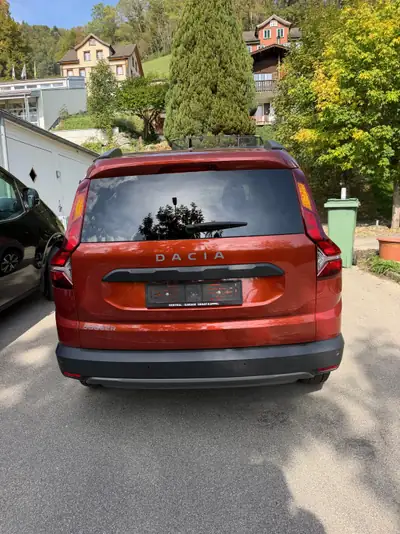 Dacia Jogger 1.0 TCe Extreme 7 places — Monospace familial malin, 89 000 km seulement — Seitenansicht