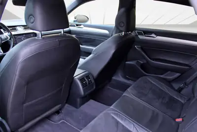 VW Arteon 2.0 TSI R-Line 4Motion — Berline élégante 280 ch, tout-terrain affirmé — Miniatura 10