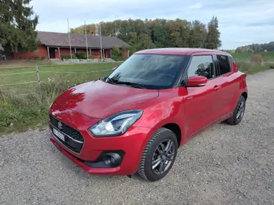 Suzuki Swift 1.2 Piz Sulai Top Hybrid 4x4 — Citadine polyvalente, technologie hybride et traction intégrale — vue extérieure