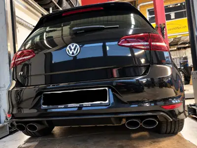 VW Golf 2.0 TSI R 4motion — 300 ch, transmission intégrale, sportivité garantie — détail