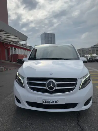 Mercedes-Benz V 250 — Monospace 7 places, diesel automatique, 77'150 km — intérieur