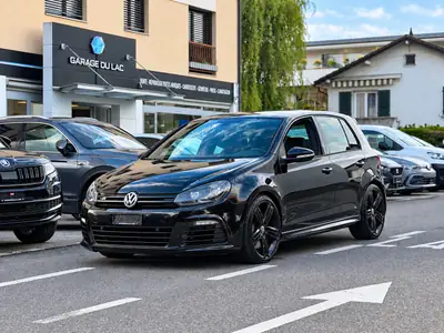 VW Golf 2.0 TSI R 4Motion DSG — Performance 270 ch, Transmission intégrale, Entretien VW complet — vue extérieure