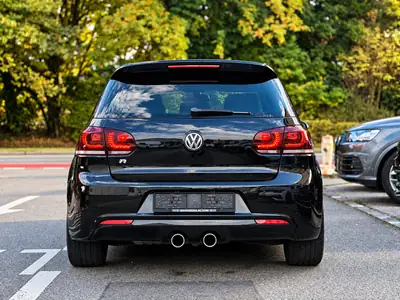 VW Golf 2.0 TSI R 4Motion DSG — Performance 270 ch, Transmission intégrale, Entretien VW complet — détail