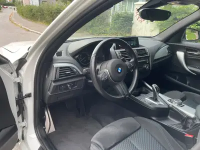 BMW 120d xDrive M Sport — Berline sportive diesel avec transmission automatique 8 rapports — arrière