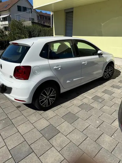Volkswagen Polo 1.2 TSI 90 — Citadine fiable, 116'000 km, sans sinistre — côté