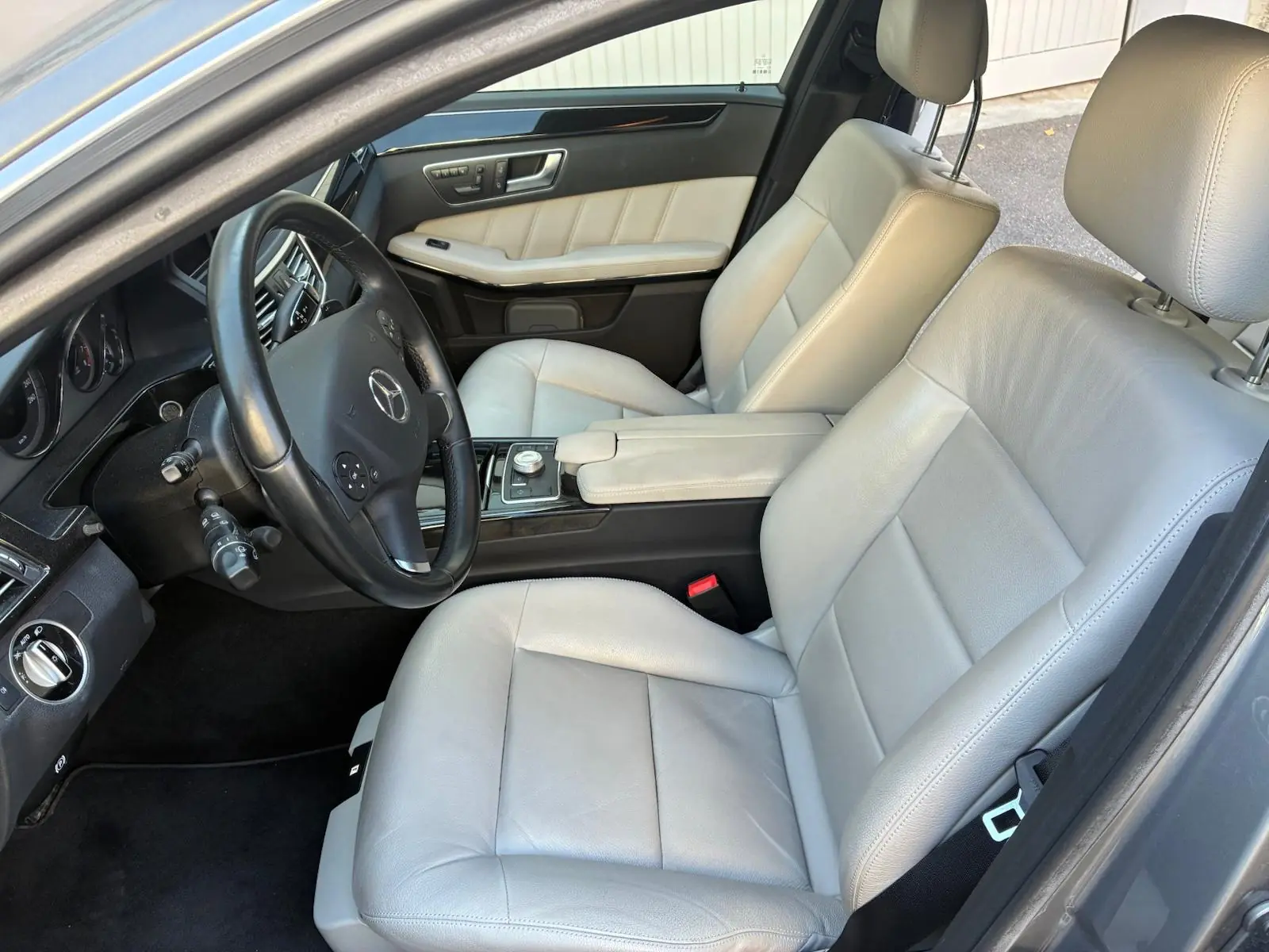 Mercedes-Benz Classe E 2011 occasion Zürich — 4