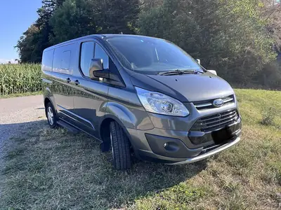 Ford Tourneo Custom 290 L1H1 Sport — Monospace utilitaire 8 places, diesel économe — exterior view